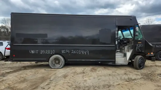 Picture of 2012-freightliner-mt55-truck-delivery